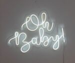 Luminoso em LED neon escrito 